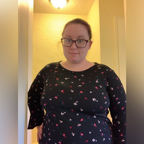 Elle Black Floral Long Sleeve Top Size Large - good used condition - Picture 2 of 9